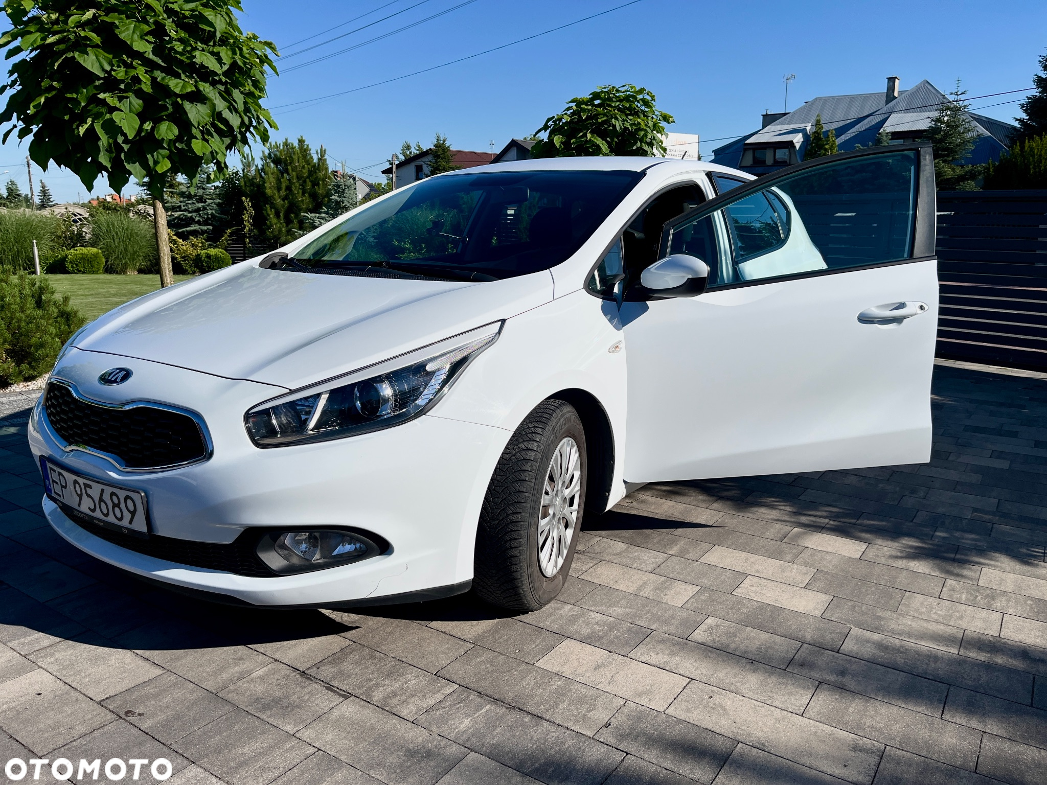 Kia Ceed - 4