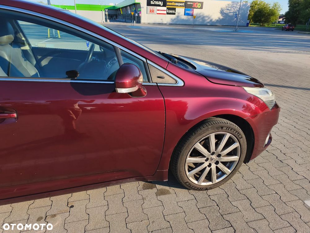 Toyota Avensis 2.0 Prestige MS - 18