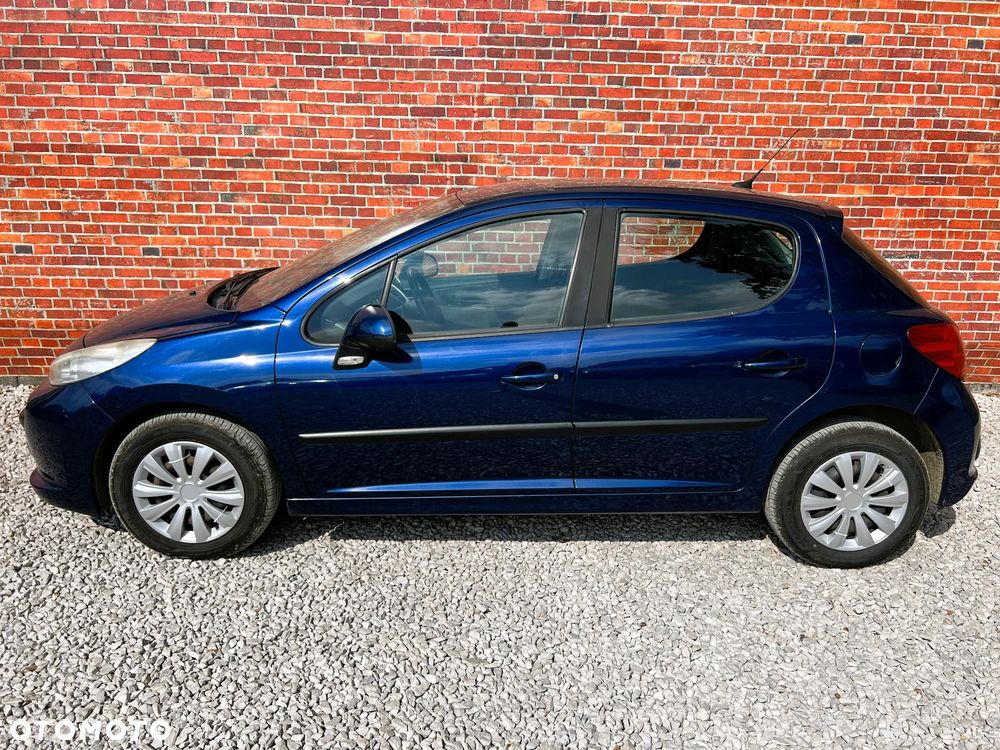 Peugeot 207 - 28