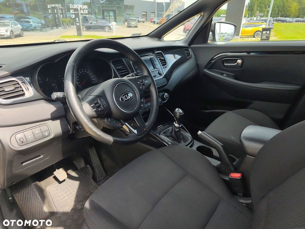 Kia Carens 1.7 CRDi L - 10