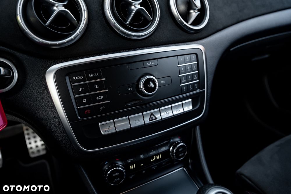 Mercedes-Benz CLA 250 AMG Line - 31