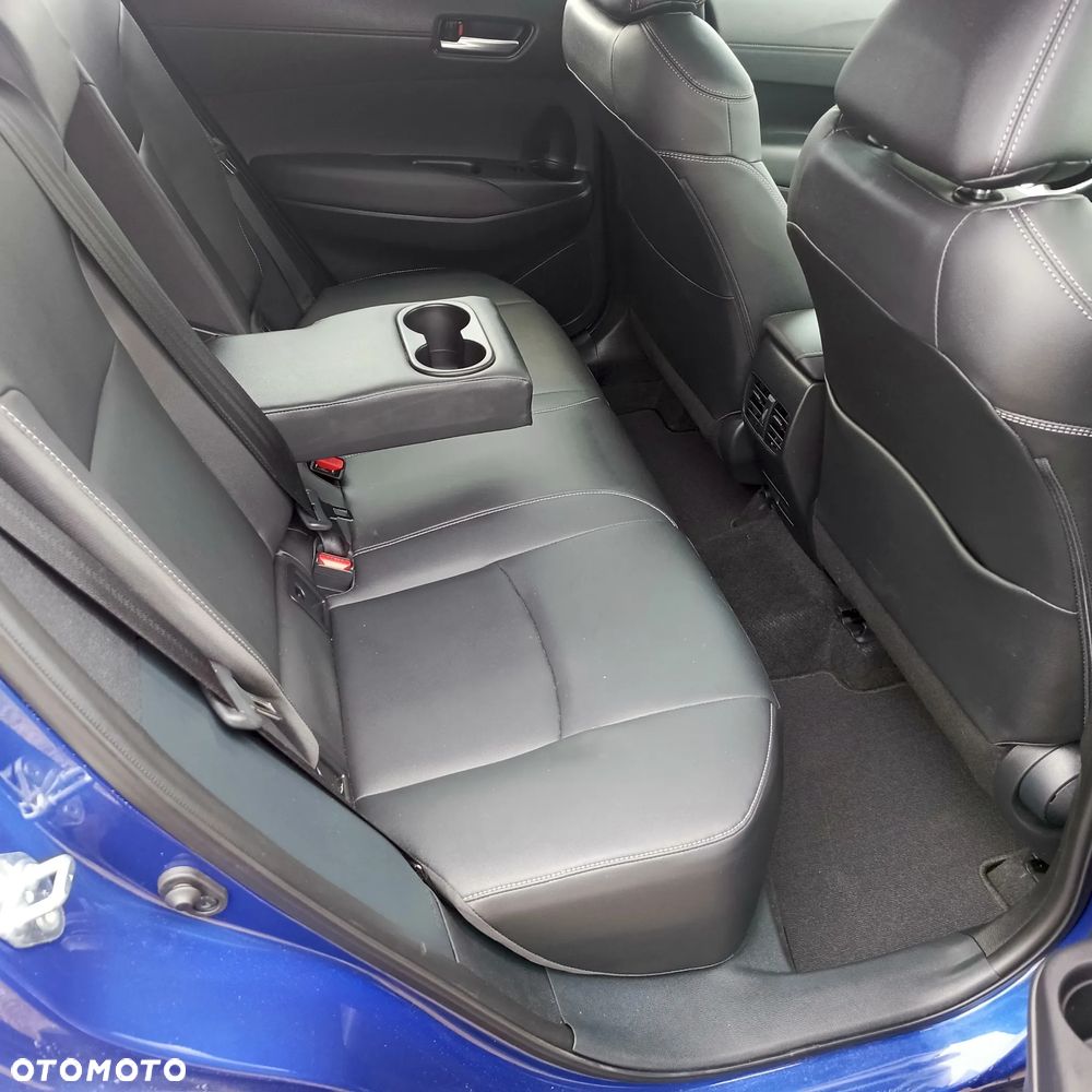 Toyota Corolla Cross - 11