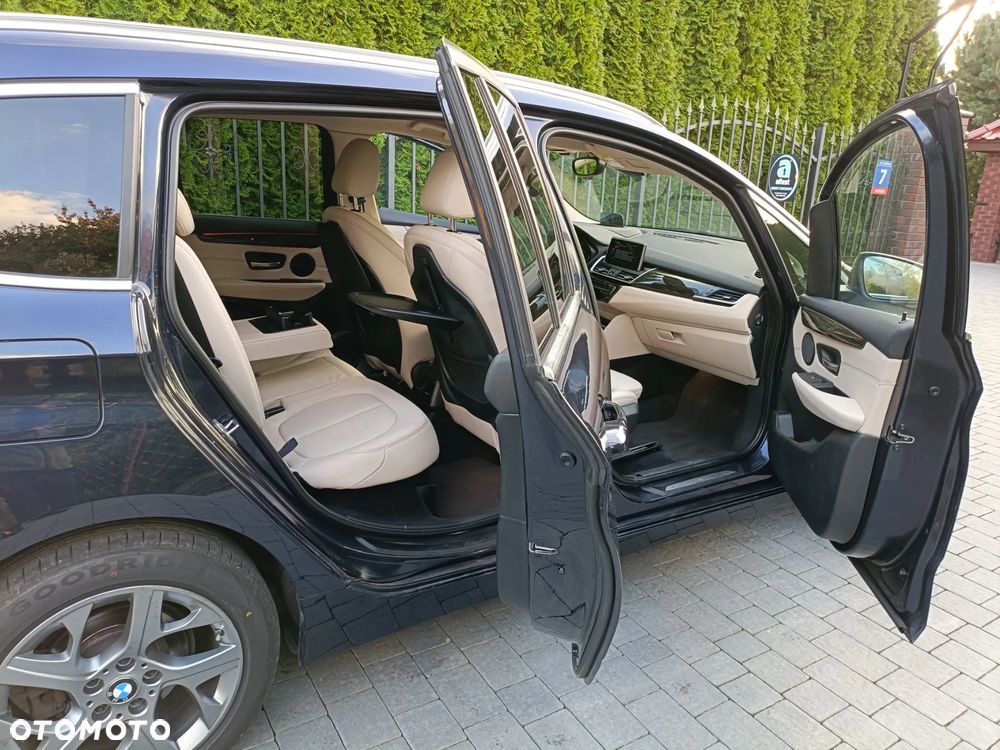 BMW Seria 2 218d Luxury Line sport - 12