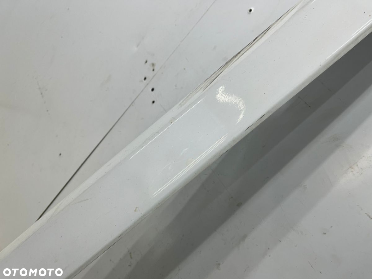 Nakładka progu Hyundai I30 I FD 5Drzwi HB 07-12r. PRAWA listwa progowa zewnętrzna kolor 7F próg - 7