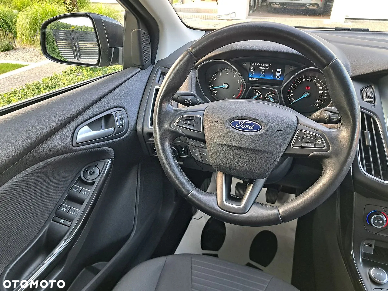 Ford Focus 1.5 EcoBoost Start-Stopp-System TITANIUM - 5