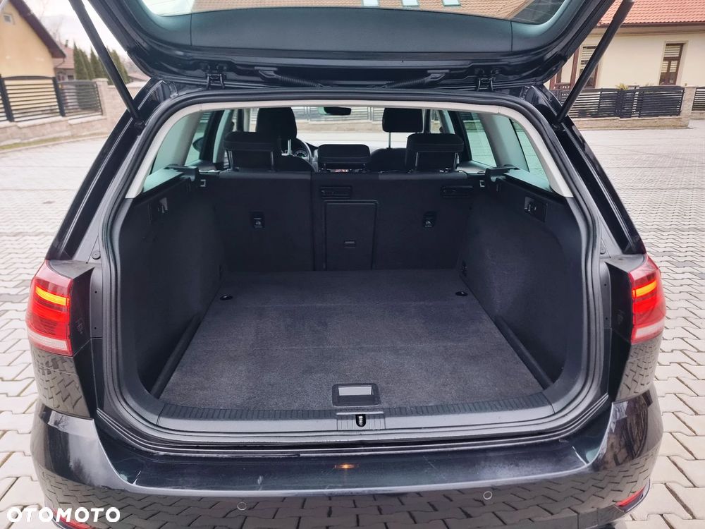 Volkswagen Golf 2.0 TDI SCR DSG R-Line - 13