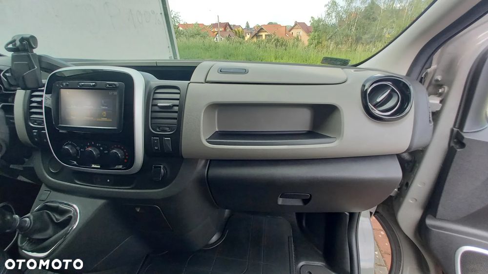 Renault Trafic - 13