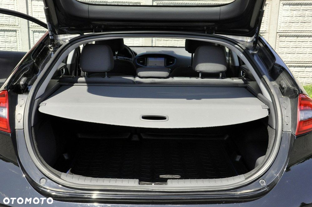 Hyundai IONIQ - 6