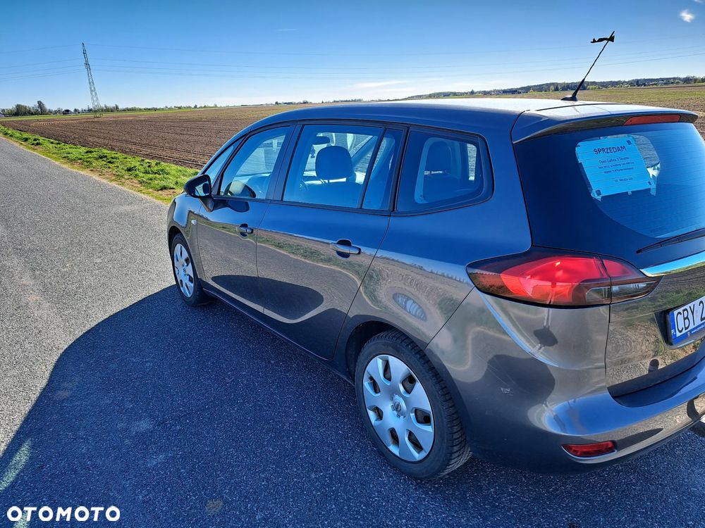 Opel Zafira - 23