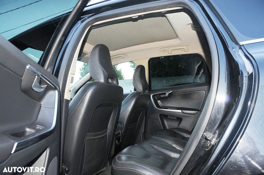 Volvo XC 60 D4 AWD Rdesign - 8