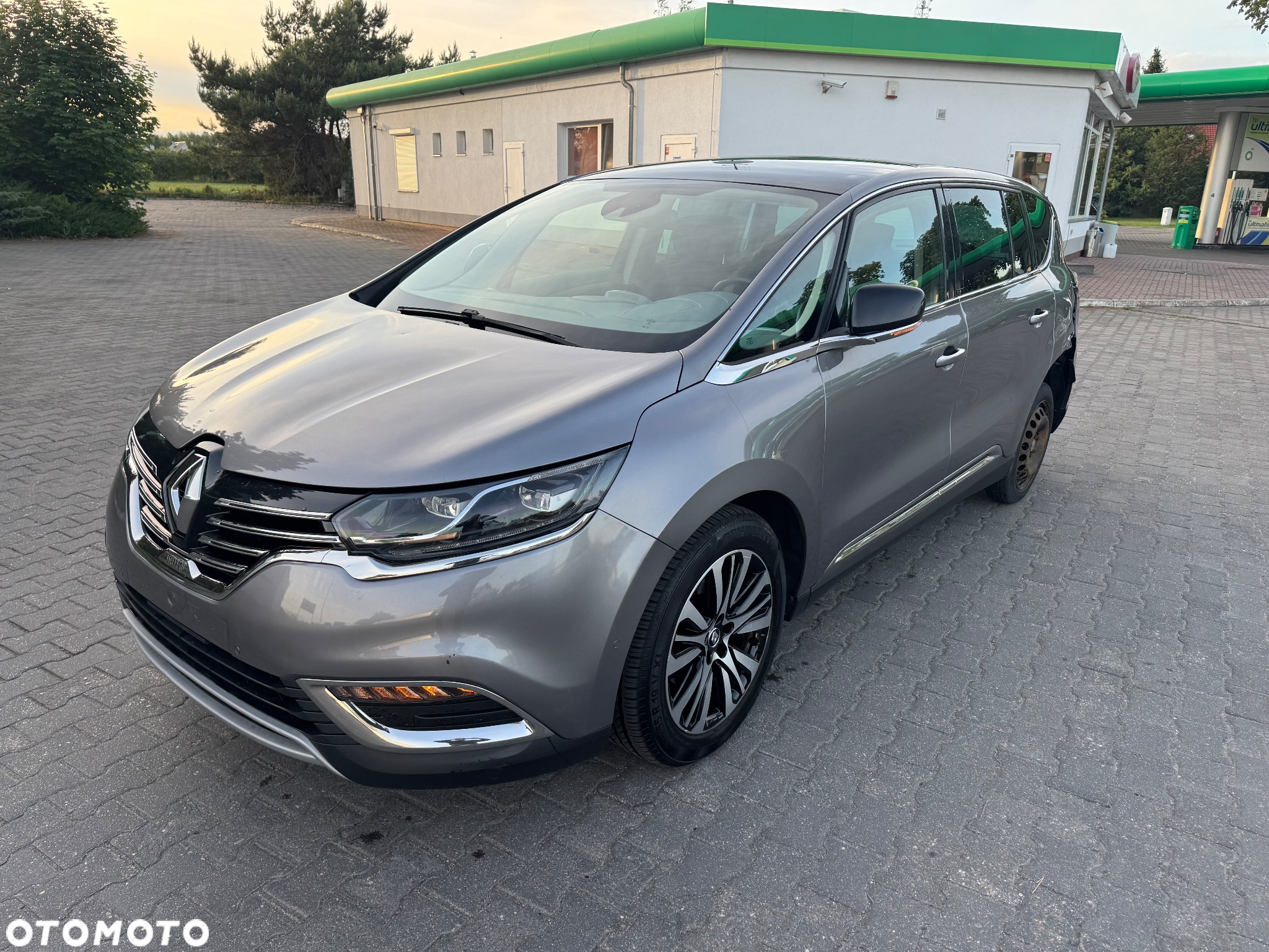 Renault Espace 1.6 dCi Energy Initiale Paris EDC - 2