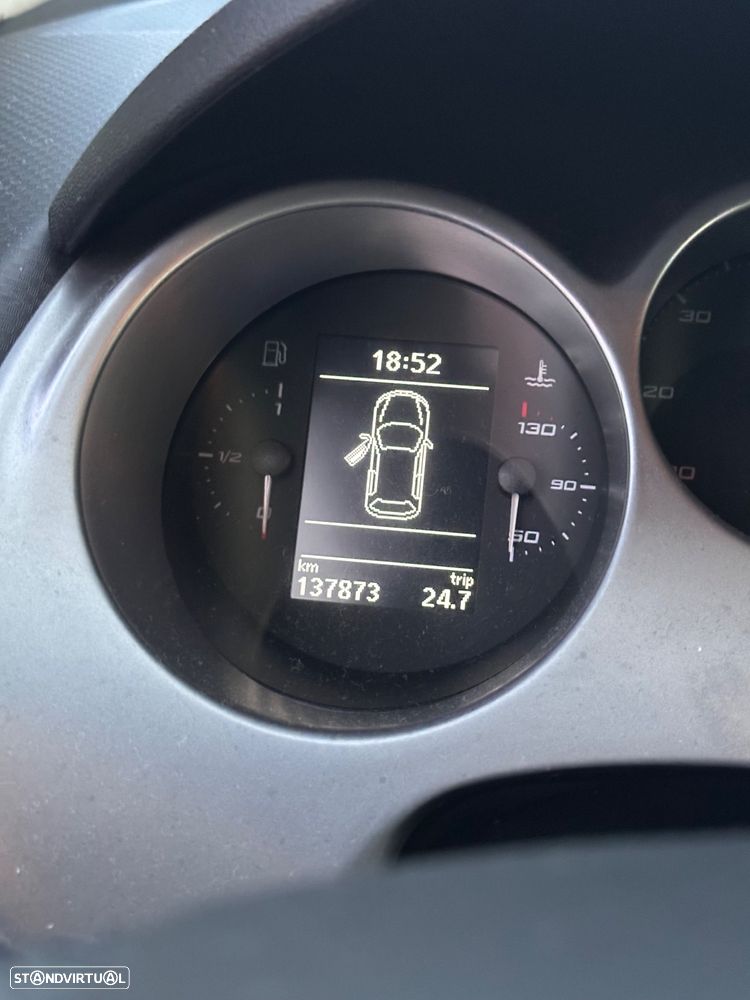 SEAT Altea XL 1.6 TDI DPF CR Ecomotive Sport - 14