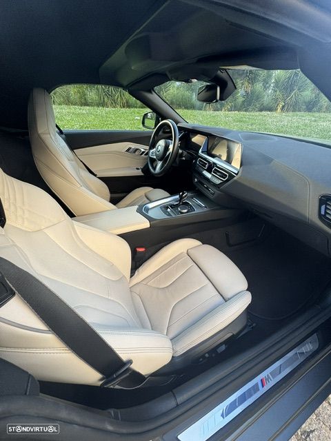 BMW Z4 30 i Pack 50 anos M - 15