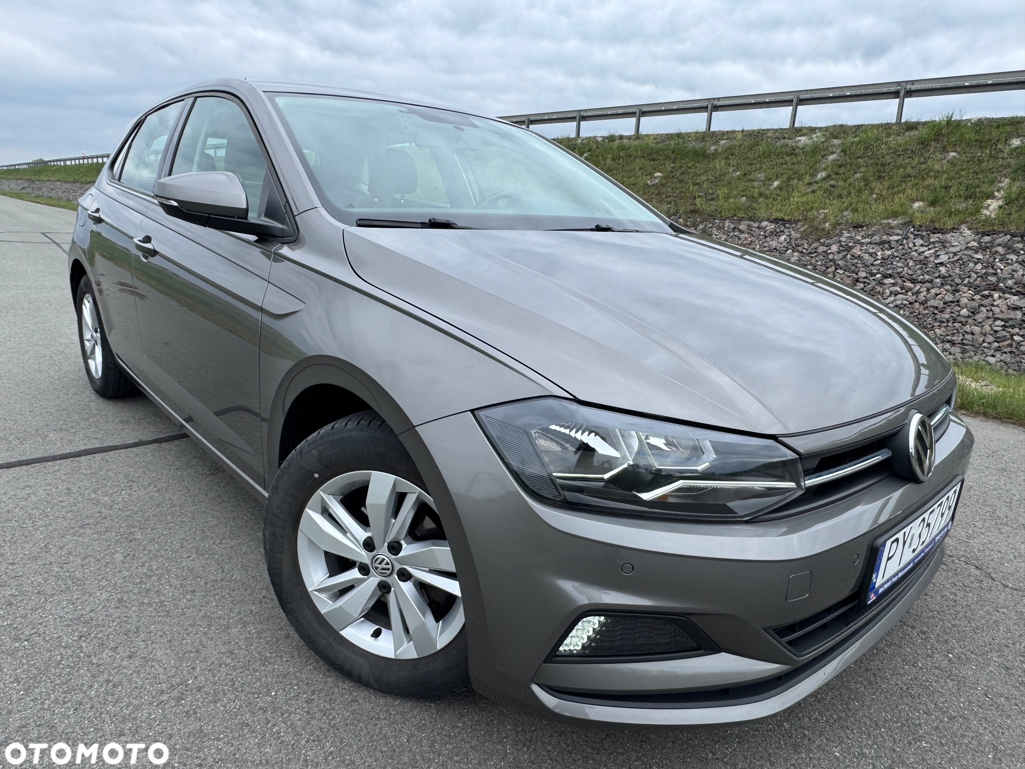 Volkswagen Polo 1.0 TSI Comfortline - 3