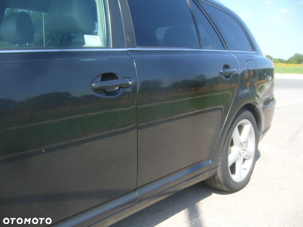 Toyota Avensis 2.2 D-4D Prestige - 8