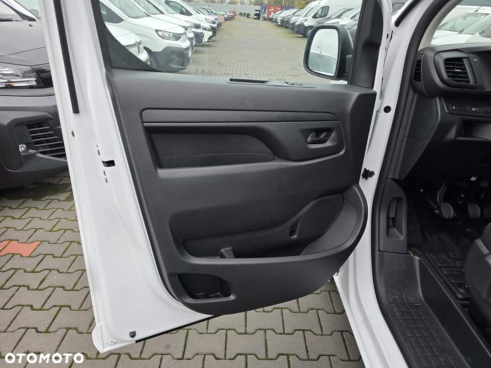 Opel Vivaro - 8