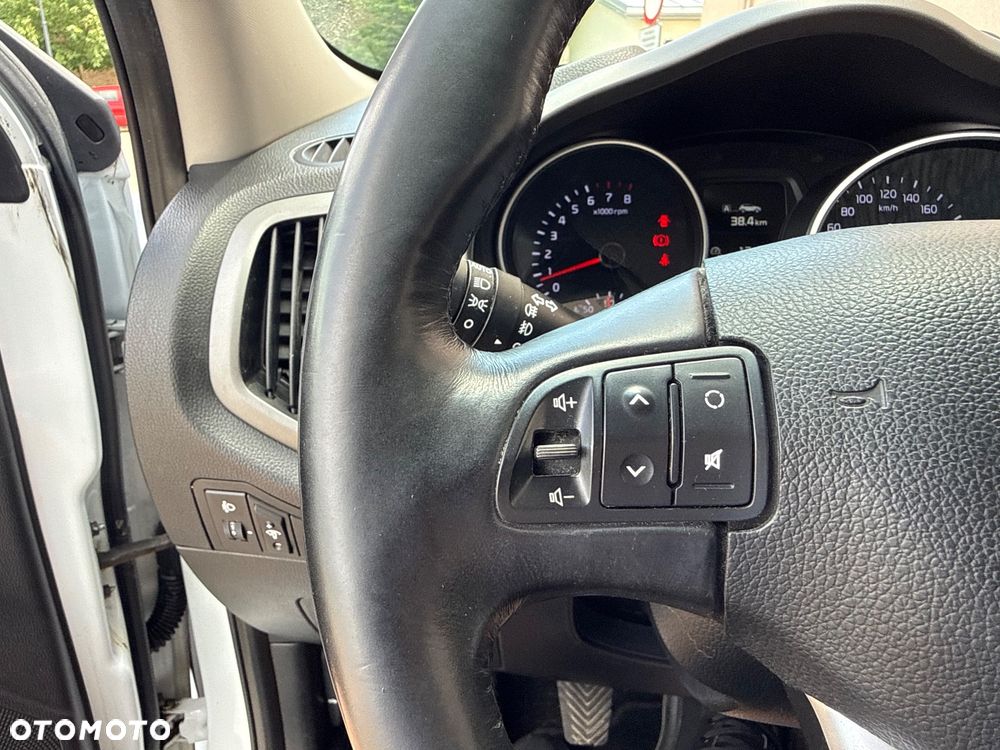 Kia Sportage 2.0 CVVT 4WD Spirit - 28