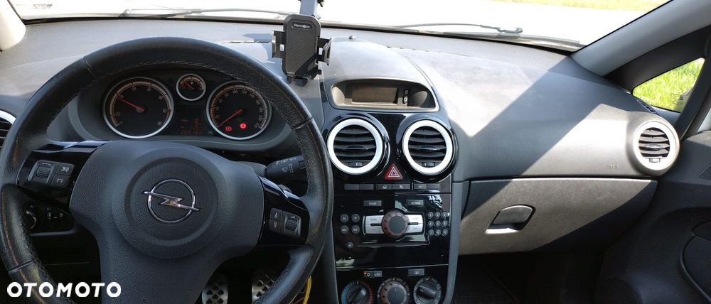 Opel Corsa - 10