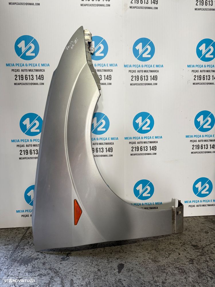 Guarda Lamas direito Ford Focus ano 2001 - 1