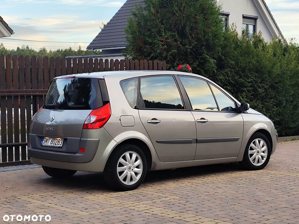 Renault Scenic 1.6 16V Confort Expression - 33