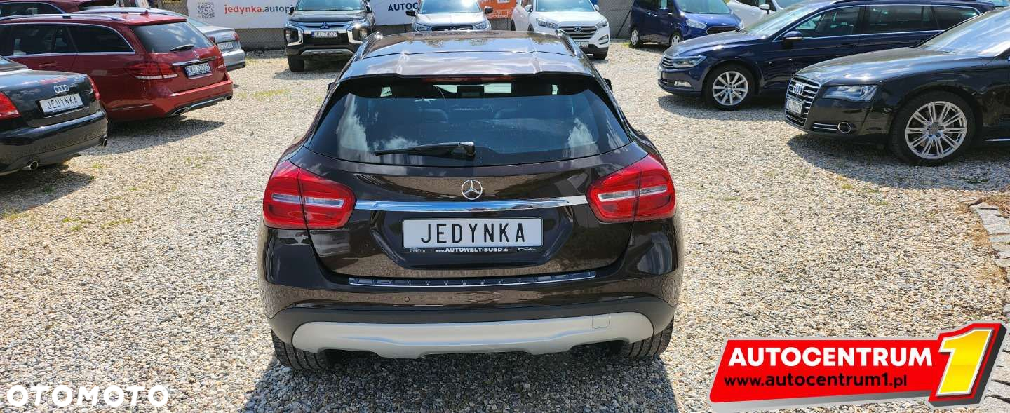 Mercedes-Benz GLA - 20
