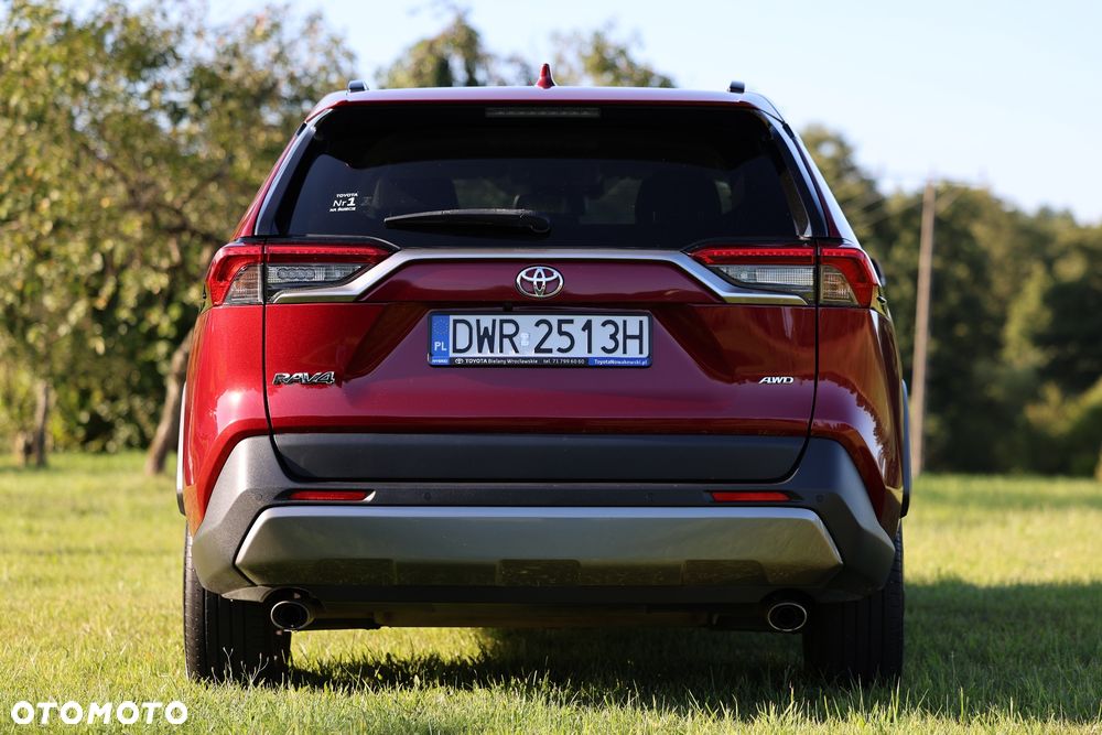 Toyota RAV4 - 6