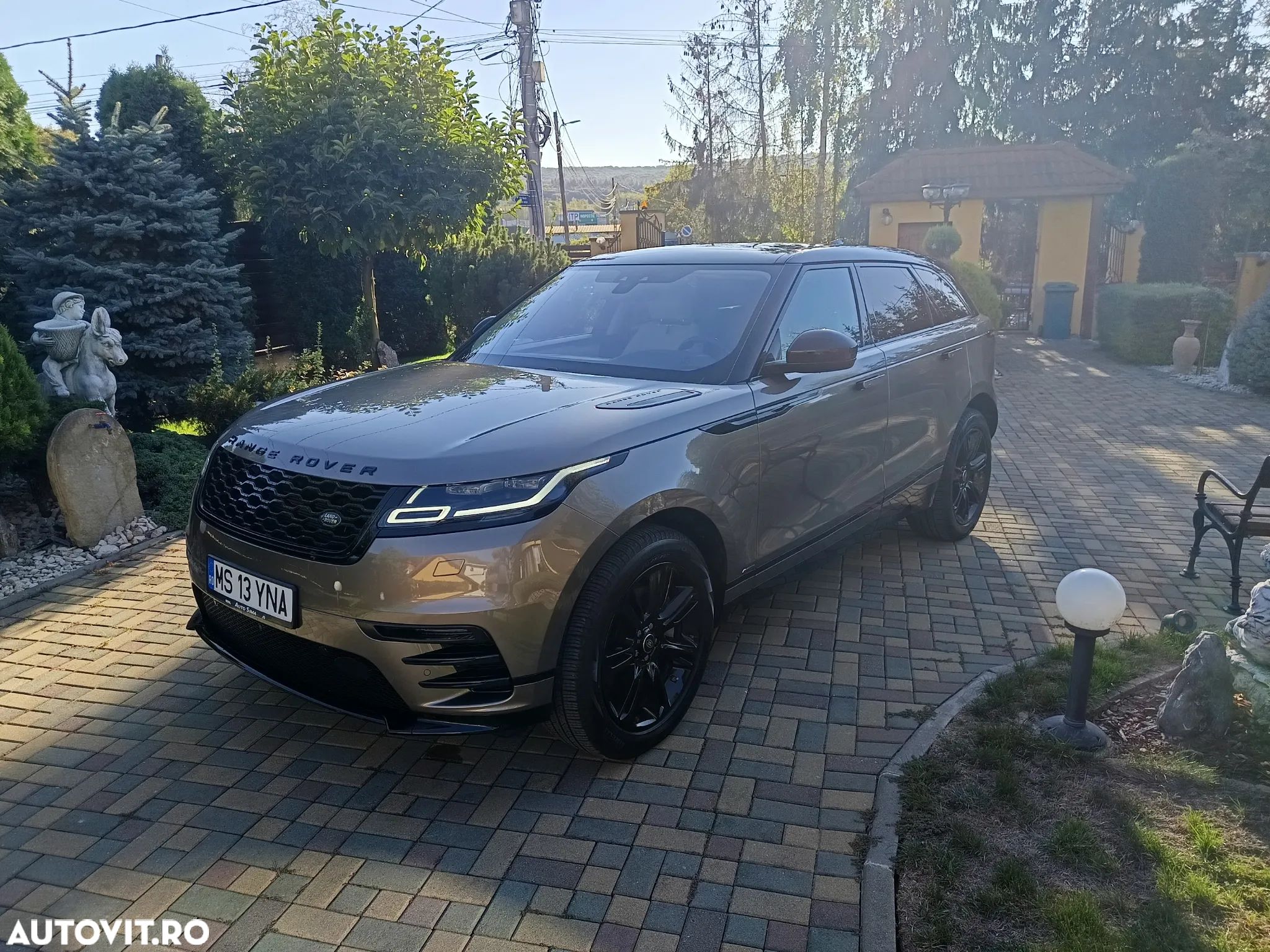 Land Rover Range Rover Velar 2.0 R-Dynamic S - 1