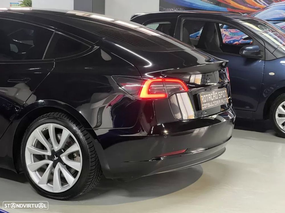 Tesla Model 3 Long-Range Dual Motor AWD - 37