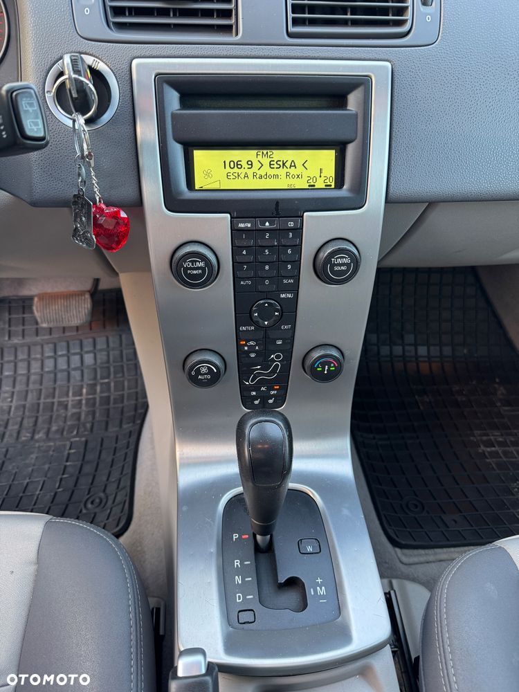 Volvo V50 2.4D5 Momentum - 16