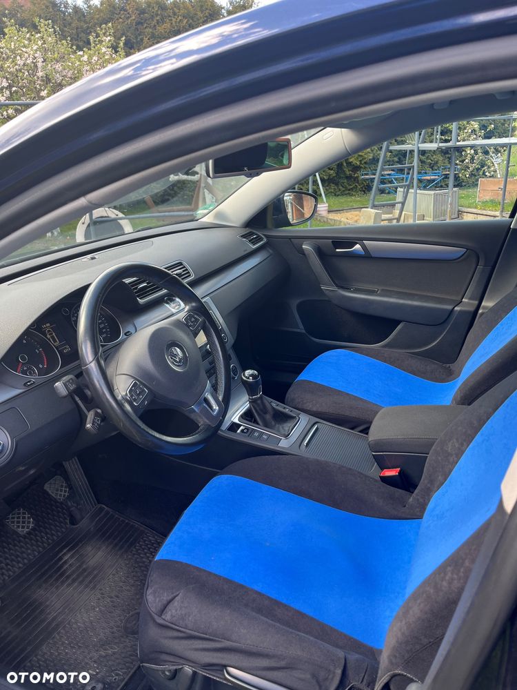 Volkswagen Passat 2.0 Blue TDI SCR Comfortline - 6