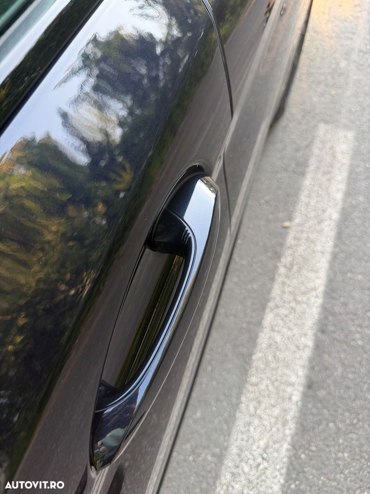 BMW Seria 5 530i xDrive AT MHEV - 31