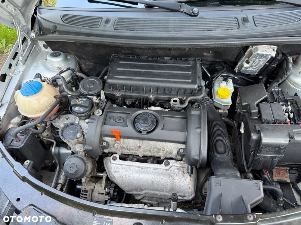 Skoda Roomster 1.6 16V Comfort PLUS EDITION - 32