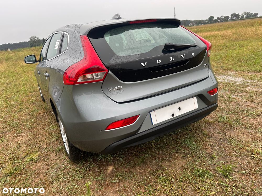 Volvo V40 T2 Linje Svart - 3