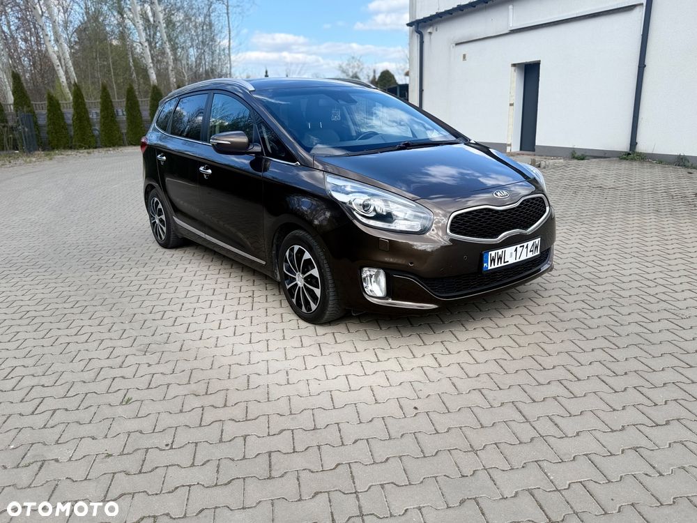 Kia Carens 1.7 CRDi 136 Dream Team Edition - 4