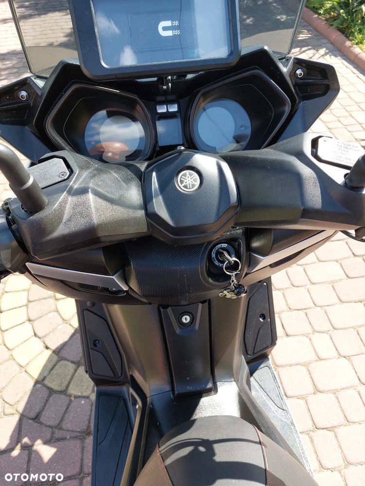Yamaha X-max - 10