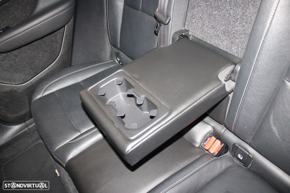 Volvo XC 40 2.0 D3 Geartronic - 28