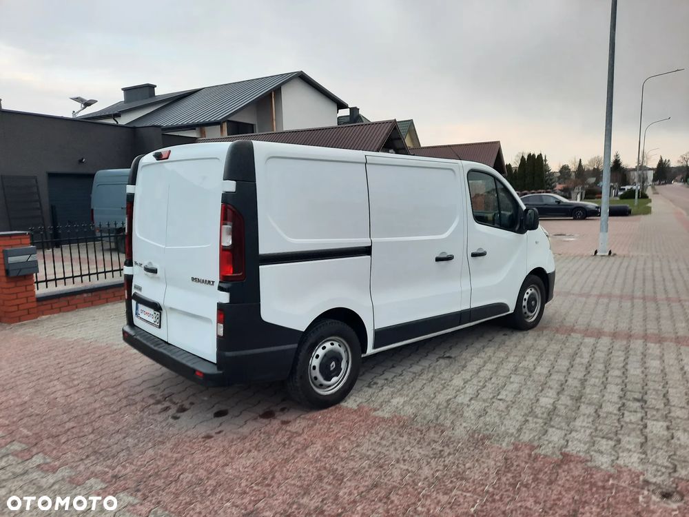 Renault Trafic - 10