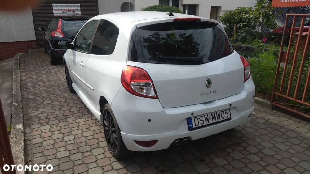 Renault Clio 1.6 16V GT - 4