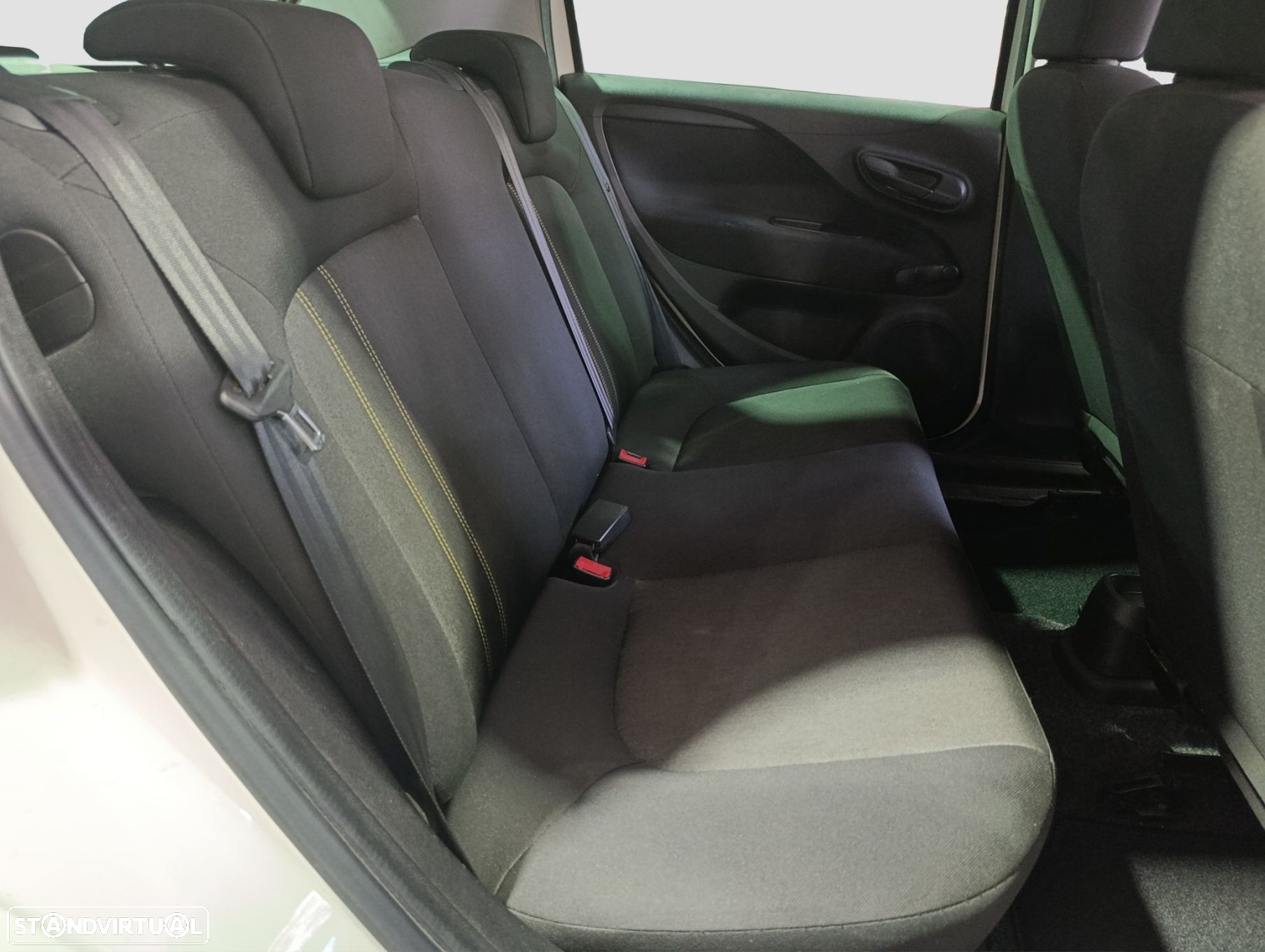 Fiat Punto 1.2 Young II S&S - 15