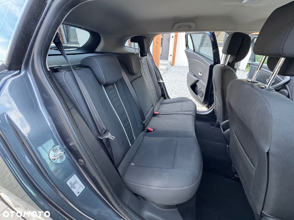 Renault Megane 1.5 dCi Intens EDC - 10
