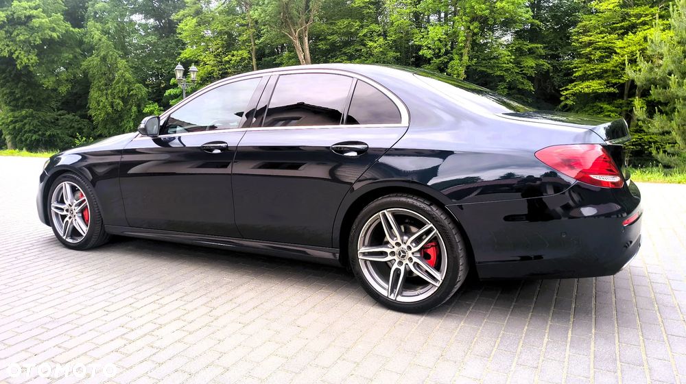 Mercedes-Benz Klasa E 220 d 9G-TRONIC - 11