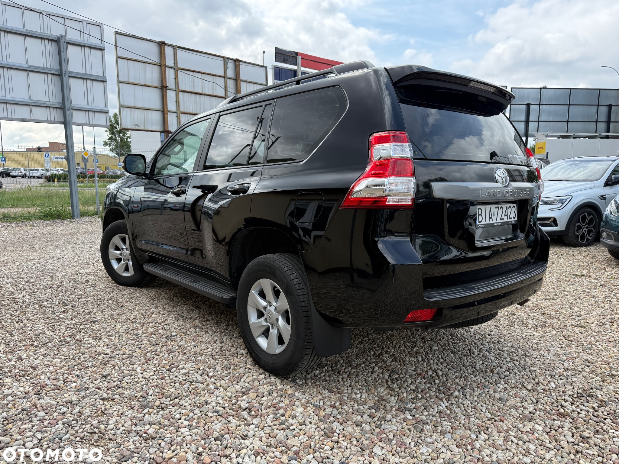 Toyota Land Cruiser - 16