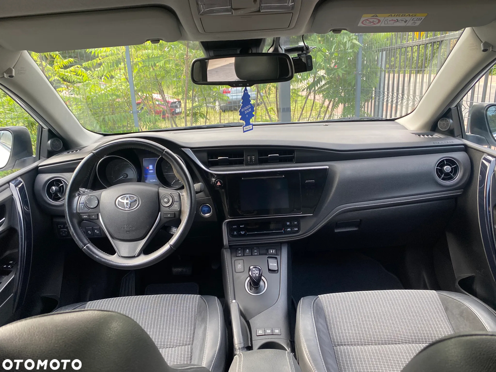Toyota Auris Hybrid 135 Prestige - 7