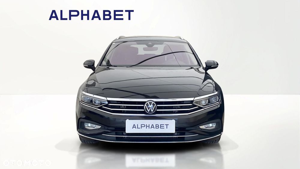 Volkswagen Passat - 8