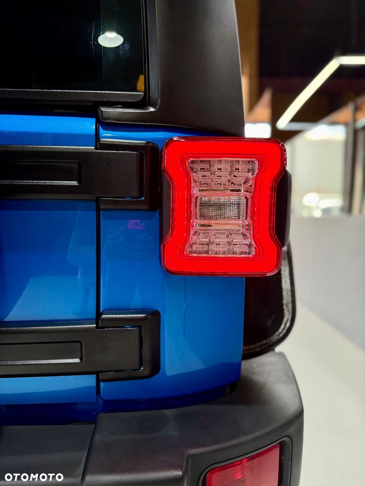 Jeep Wrangler 3.6 Unlim Night Eagle - 18