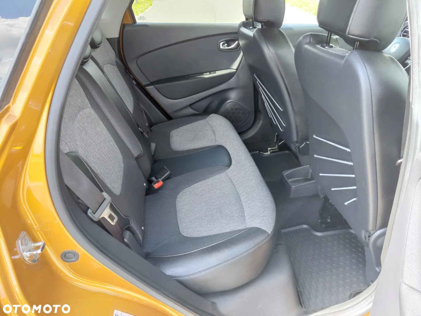 Renault Captur 1.3 TCe Intens - 16