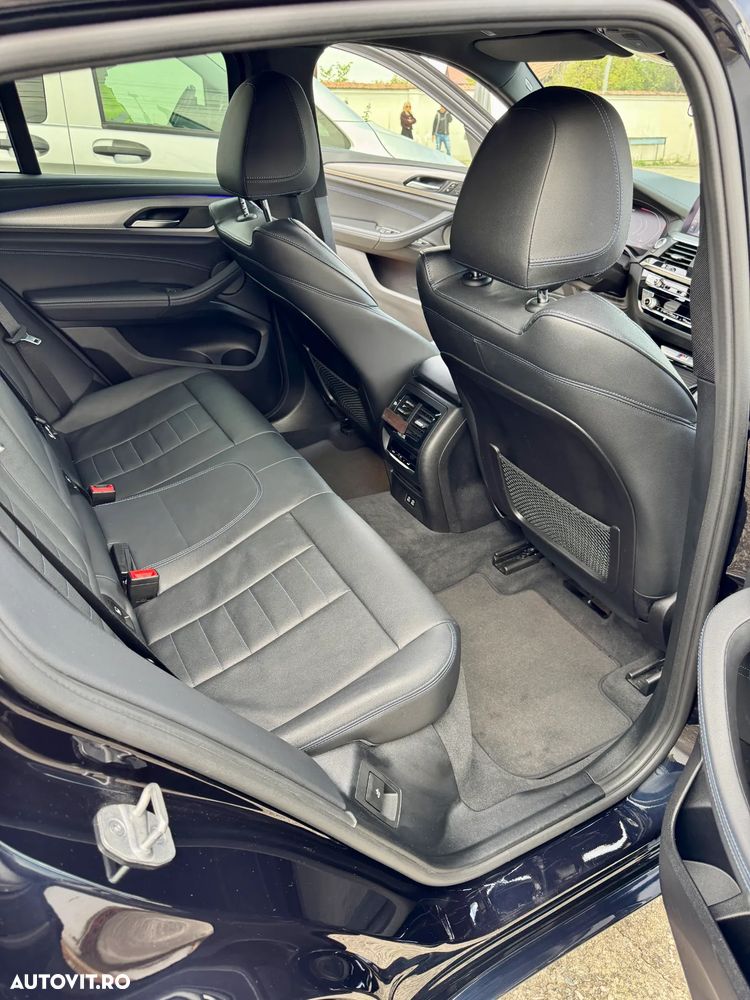 BMW X4 M M40d MHEV - 10