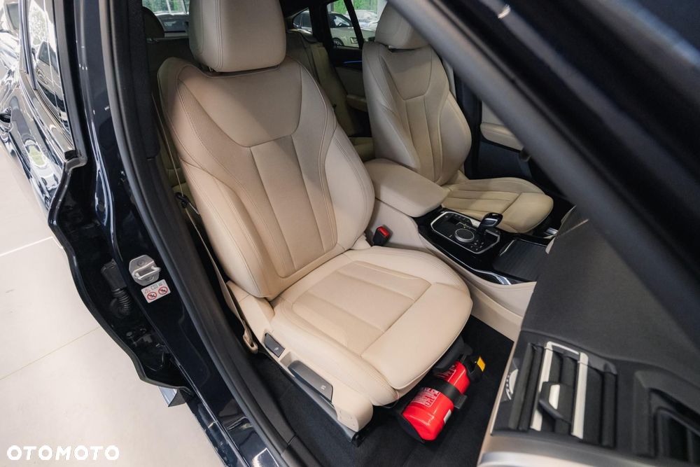 BMW X4 xDrive30d MHEV M Sport sport - 16