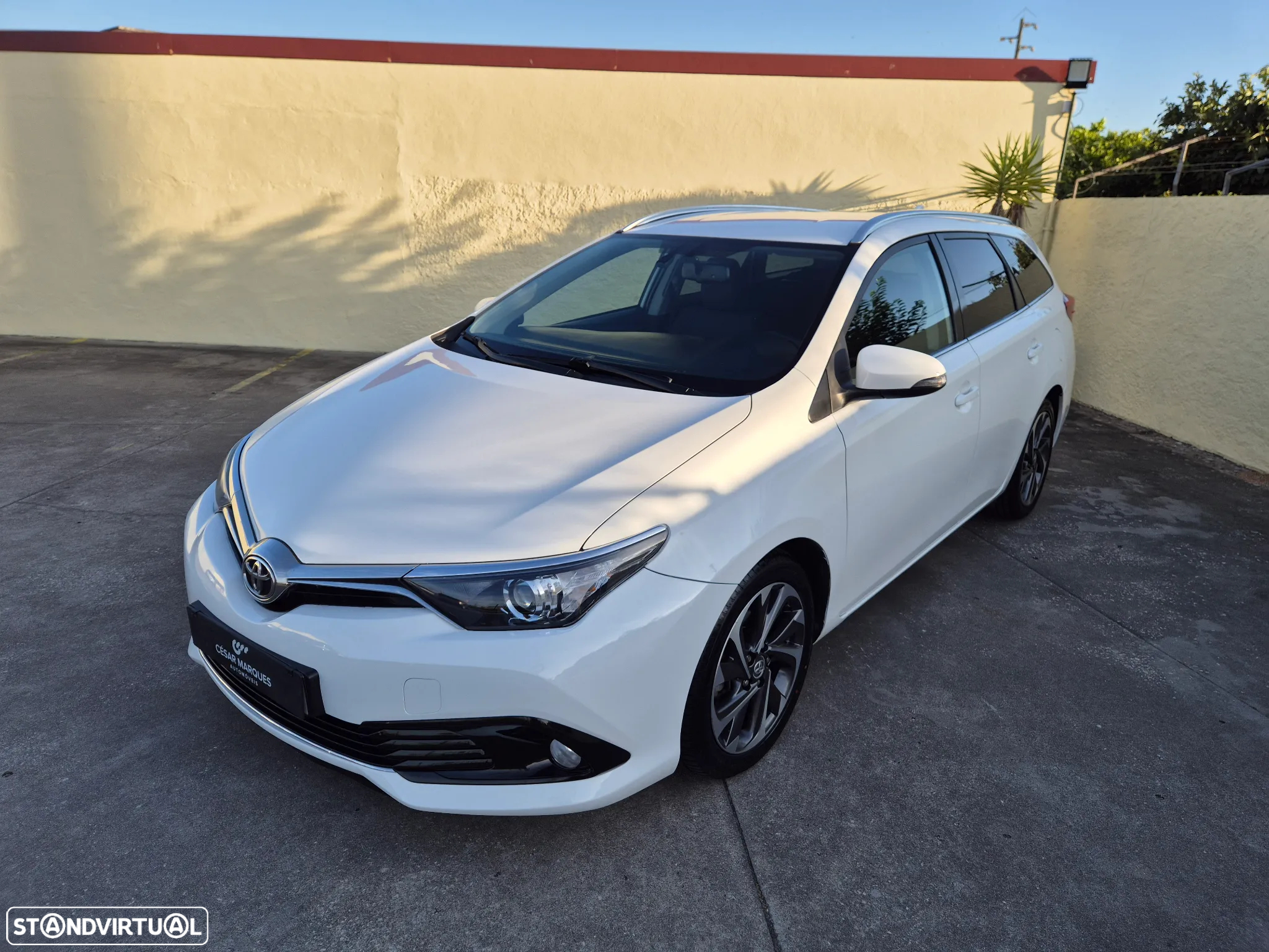 Toyota Auris Touring Sports 1.6 D-4D Comfort P.Techno+P.Sport - 13