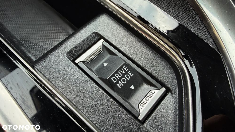 Peugeot 3008 BlueHDi 130 Stop & Start EAT8 Allure - 31
